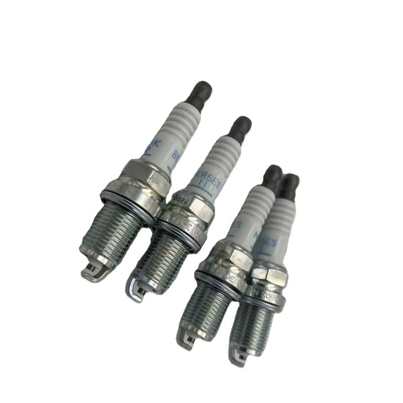 Die Standard-Zündkerze OEM 18849-11070 1184911070 für CERATO 04 2004-2006
